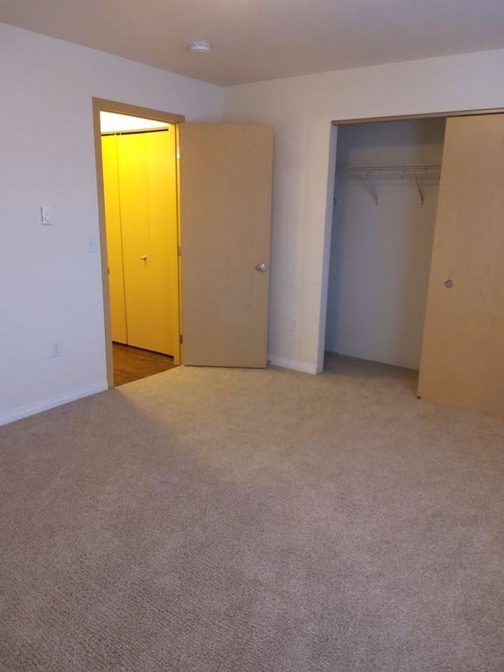 Brianwood Apartments - Photo 7 of 31