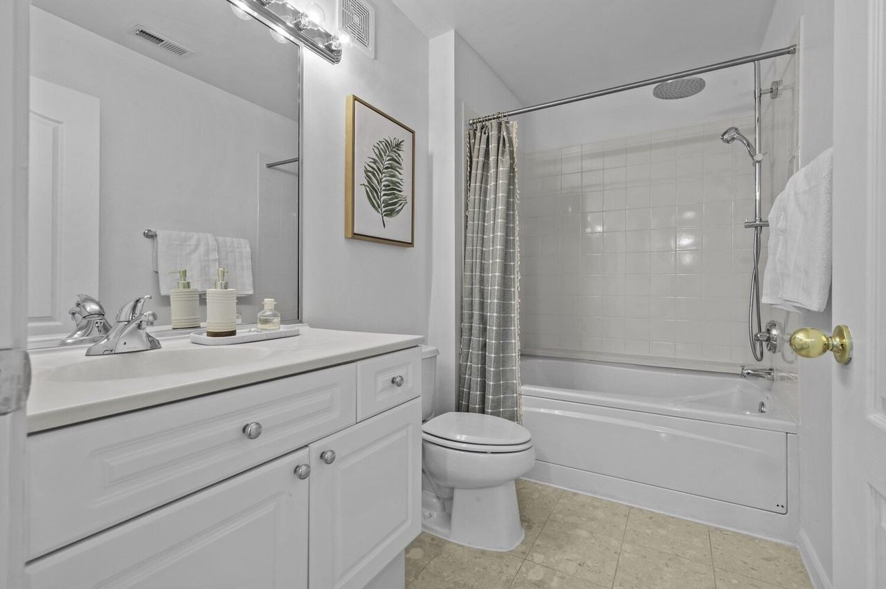 Regents Club of Troy - Photo 7 of 50