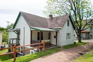 featured image of 2 Pratt St