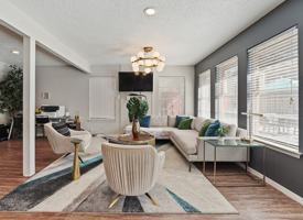 featured image of 4600 Oakwood Dr