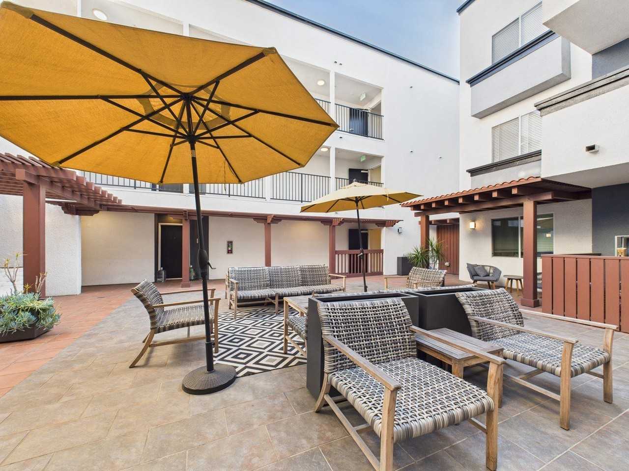 Alur Apartments - Photo 2 of 33