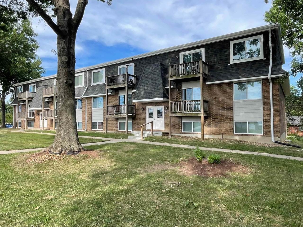 Royal Valley - Photo 2 of 20