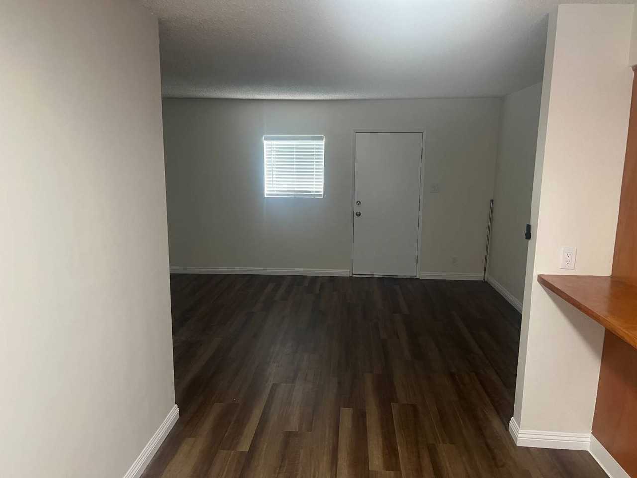 939 Arcadia Ave #P - Photo 3 of 19