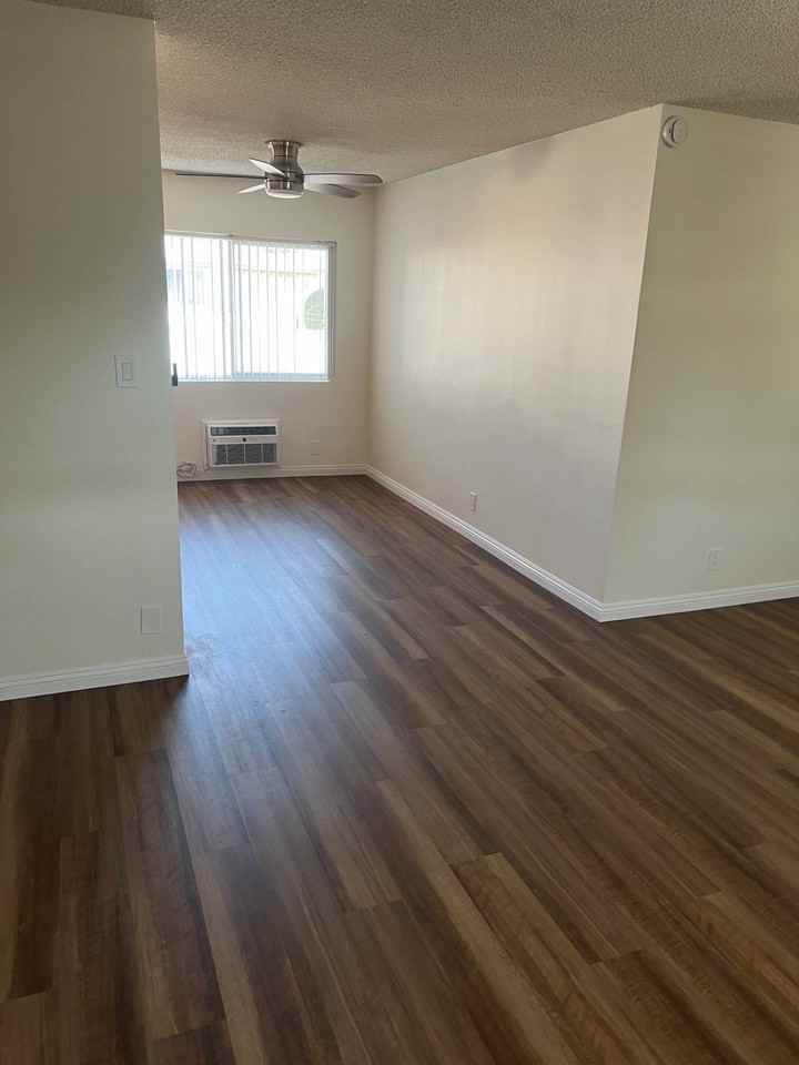 939 Arcadia Ave #P - Photo 7 of 19