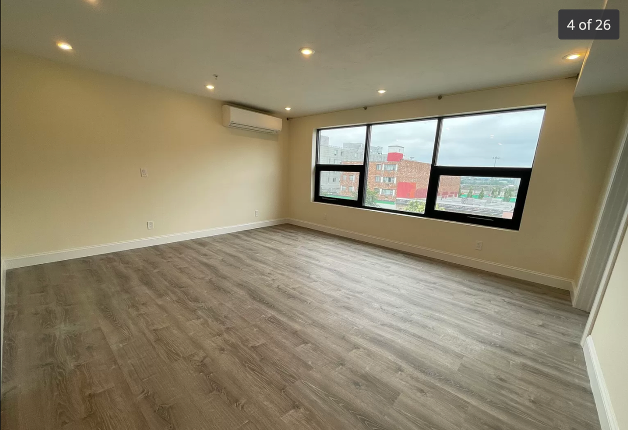 1028 Commonwealth Ave - Photo 6 of 14