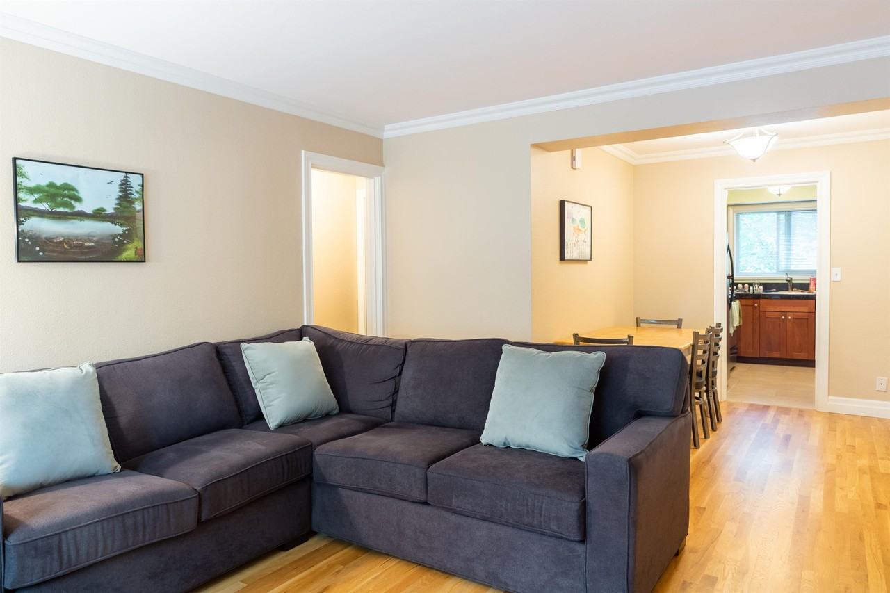 2409 Se 51st Ave #5 - Photo 2 of 13