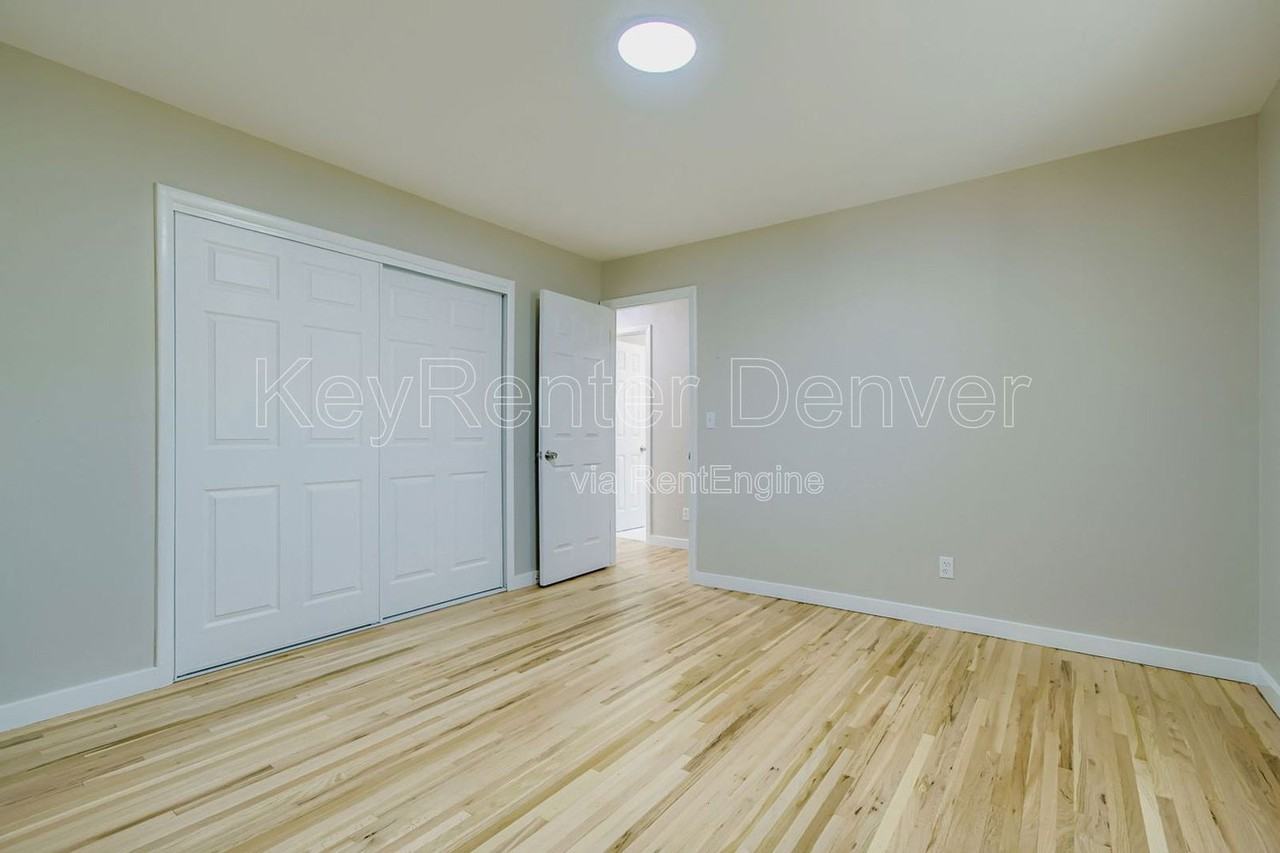 10922 E 4th Way - Photo 5 of 18