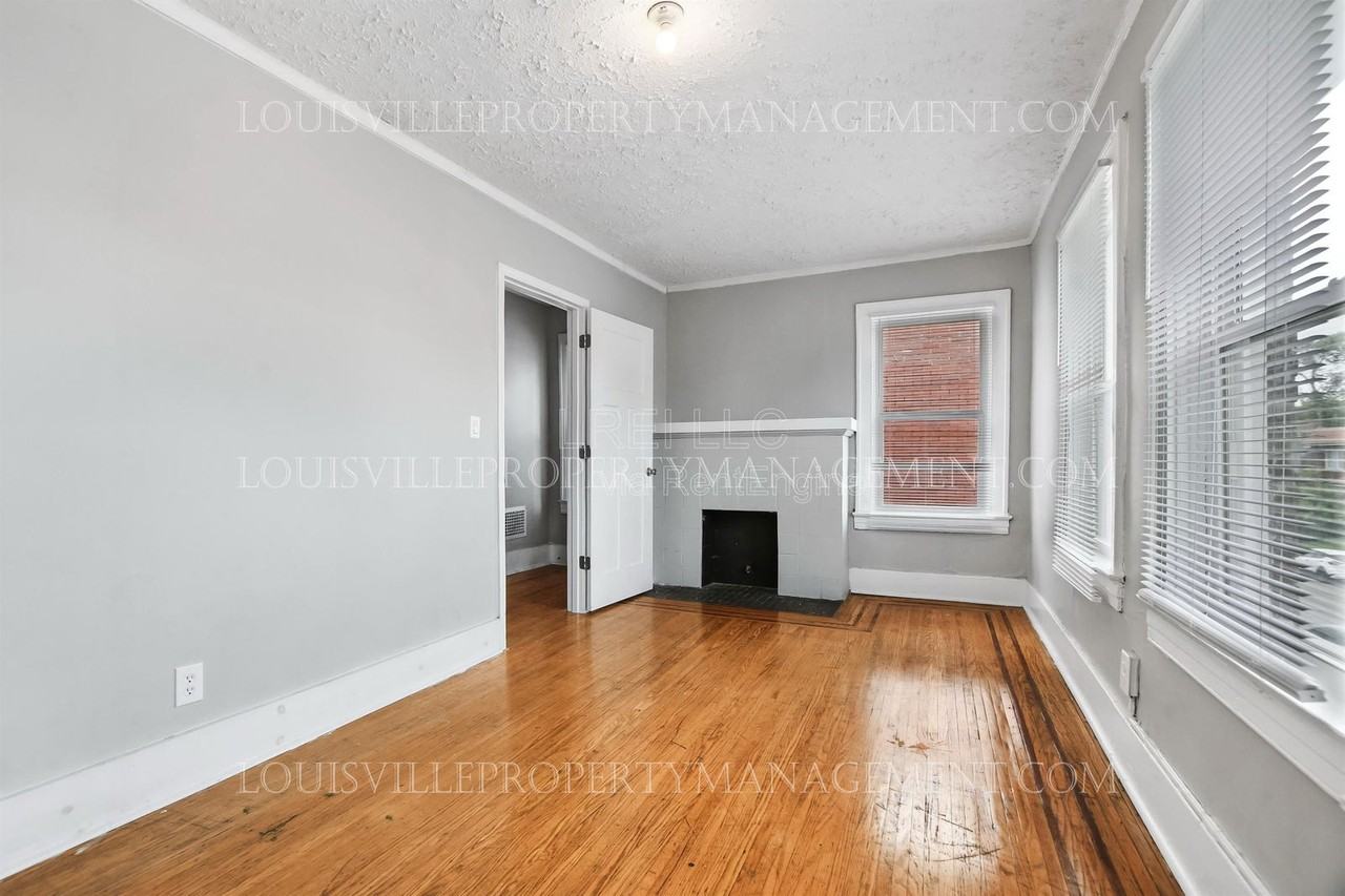 664 Lindell Avenue #2 - Photo 4 of 16