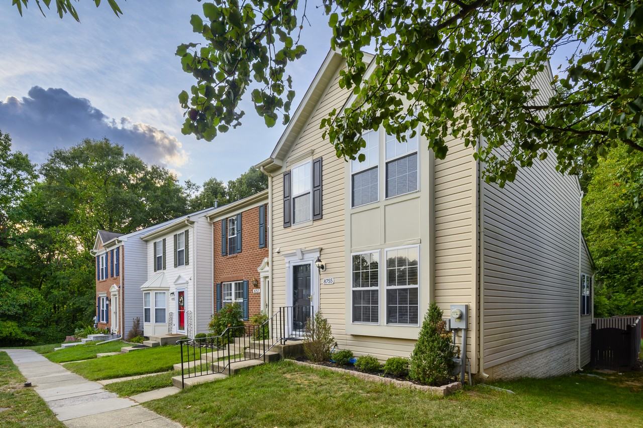 8755 Thornbrook Dr #1