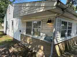 featured image of 934 W Jefferson St