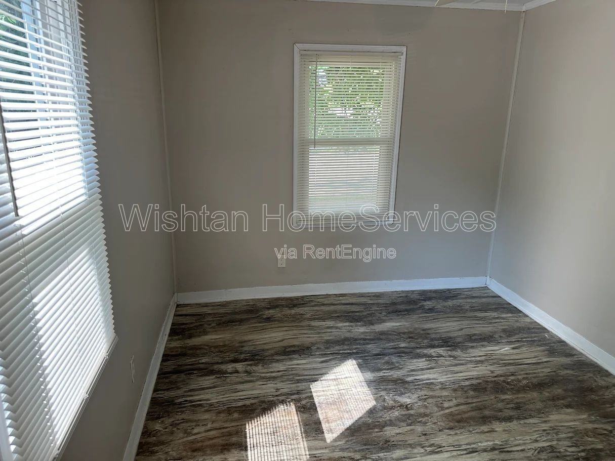 934 West Jefferson Street - Photo 6 of 17