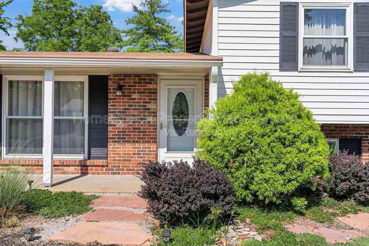 3 Country Hill Rd - Photo 2 of 44