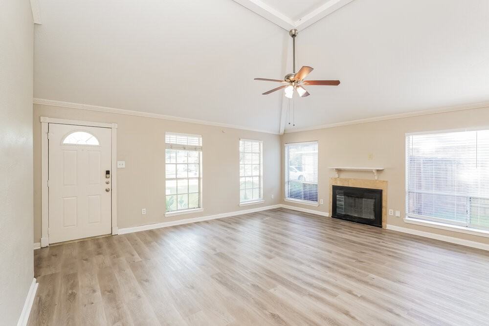 10018 Spotted Horse Dr - Photo 4 of 16