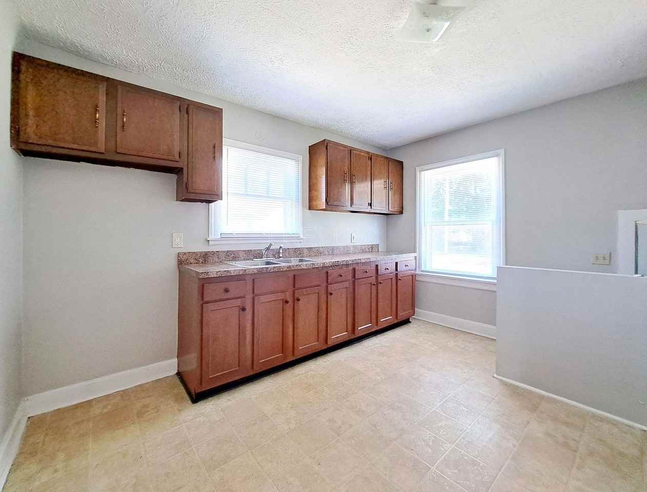 341 North 42nd Street - Photo 7 of 13