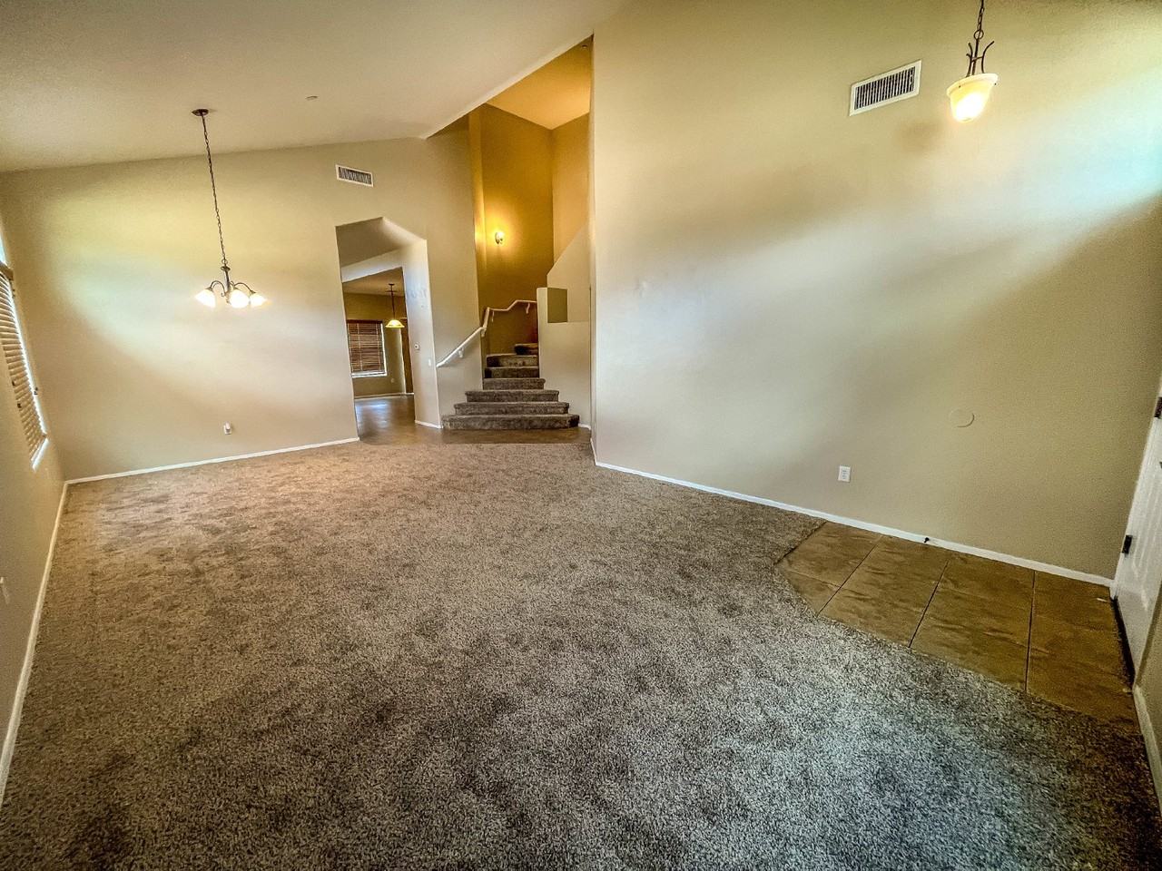 853 W Calle Barbitas - Photo 4 of 39