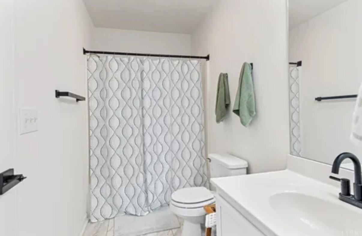 1519 Cassell Ln - Photo 2 of 9