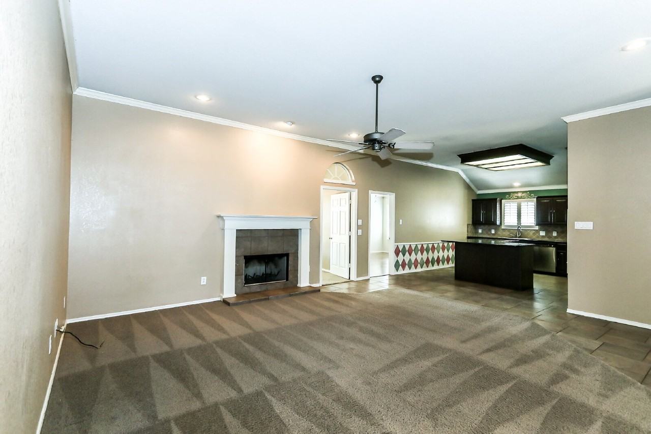 308 Longhorn St - Photo 3 of 22