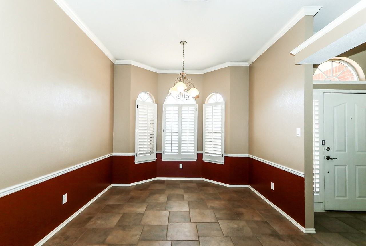 308 Longhorn St - Photo 5 of 22