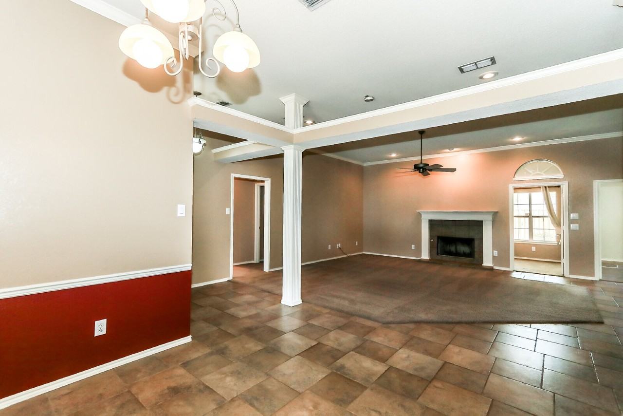 308 Longhorn St - Photo 6 of 22