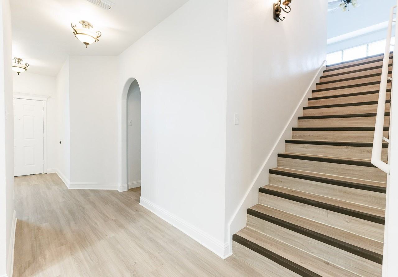 5908 95th St - Photo 7 of 45