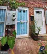 1422 W St Se #2 - Photo 1 of 1