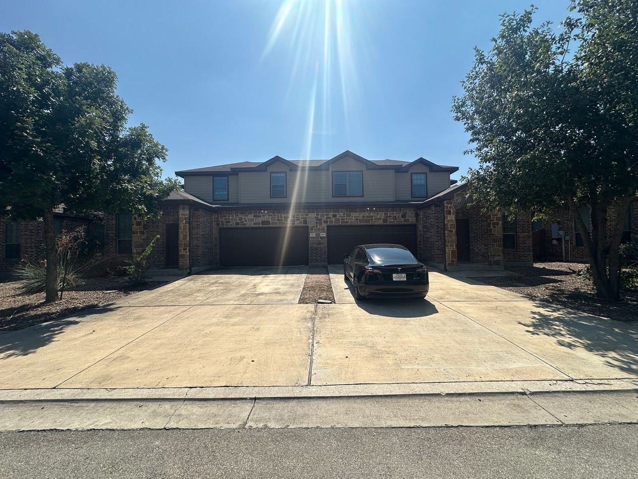 160 Creekside Villa Dr - Photo 2 of 22