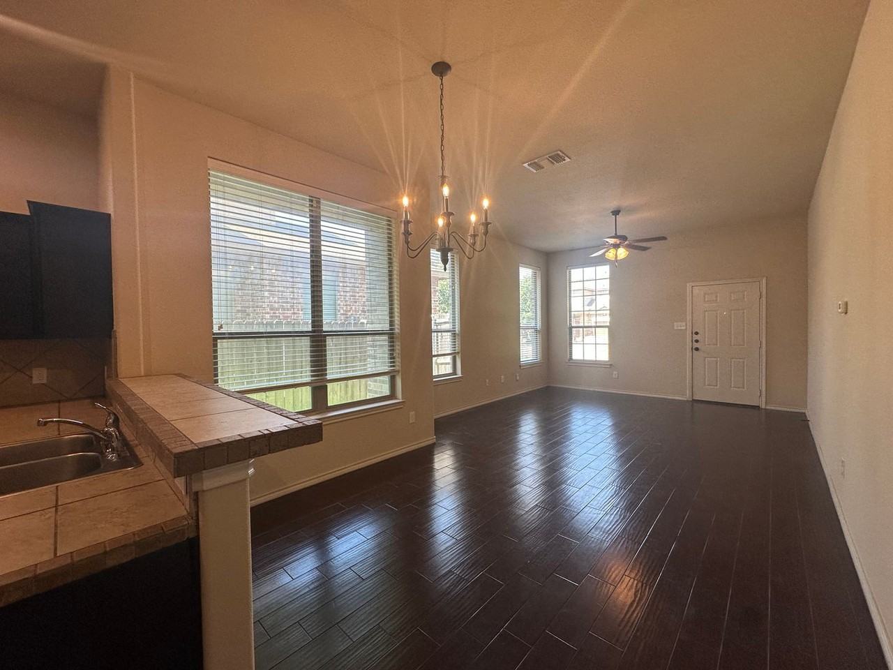 160 Creekside Villa Dr - Photo 4 of 22