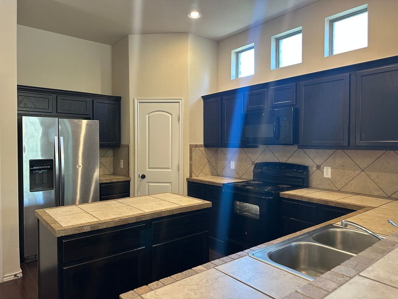 160 Creekside Villa Dr - Photo 5 of 22