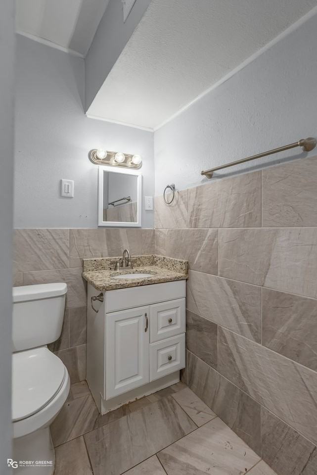 145 E Ratcliff St - Photo 5 of 21