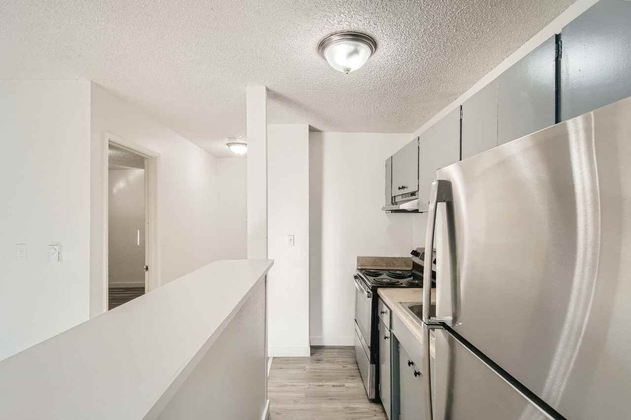 Vashon Vue - Photo 3 of 10