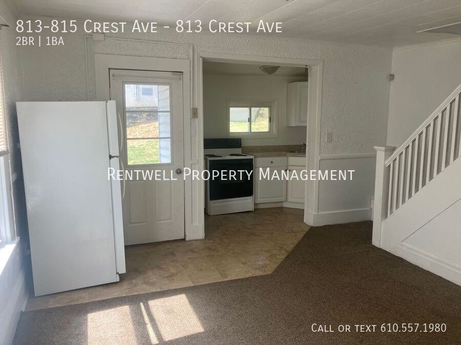 813 Crest Ave - Photo 3 of 9