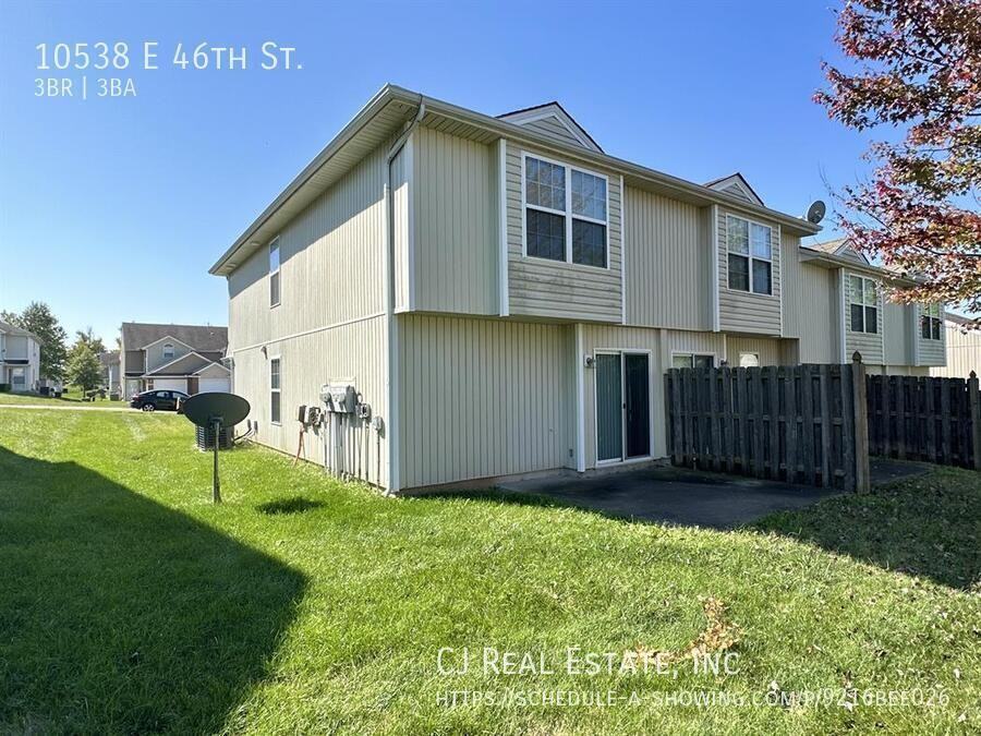 10538 East 46th Street - Photo 2 of 11