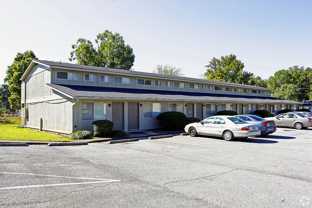 407 Fairfax Dr - Photo 1 of 1