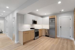 1556 W Juneway Ter #2P - Photo 1 of 1