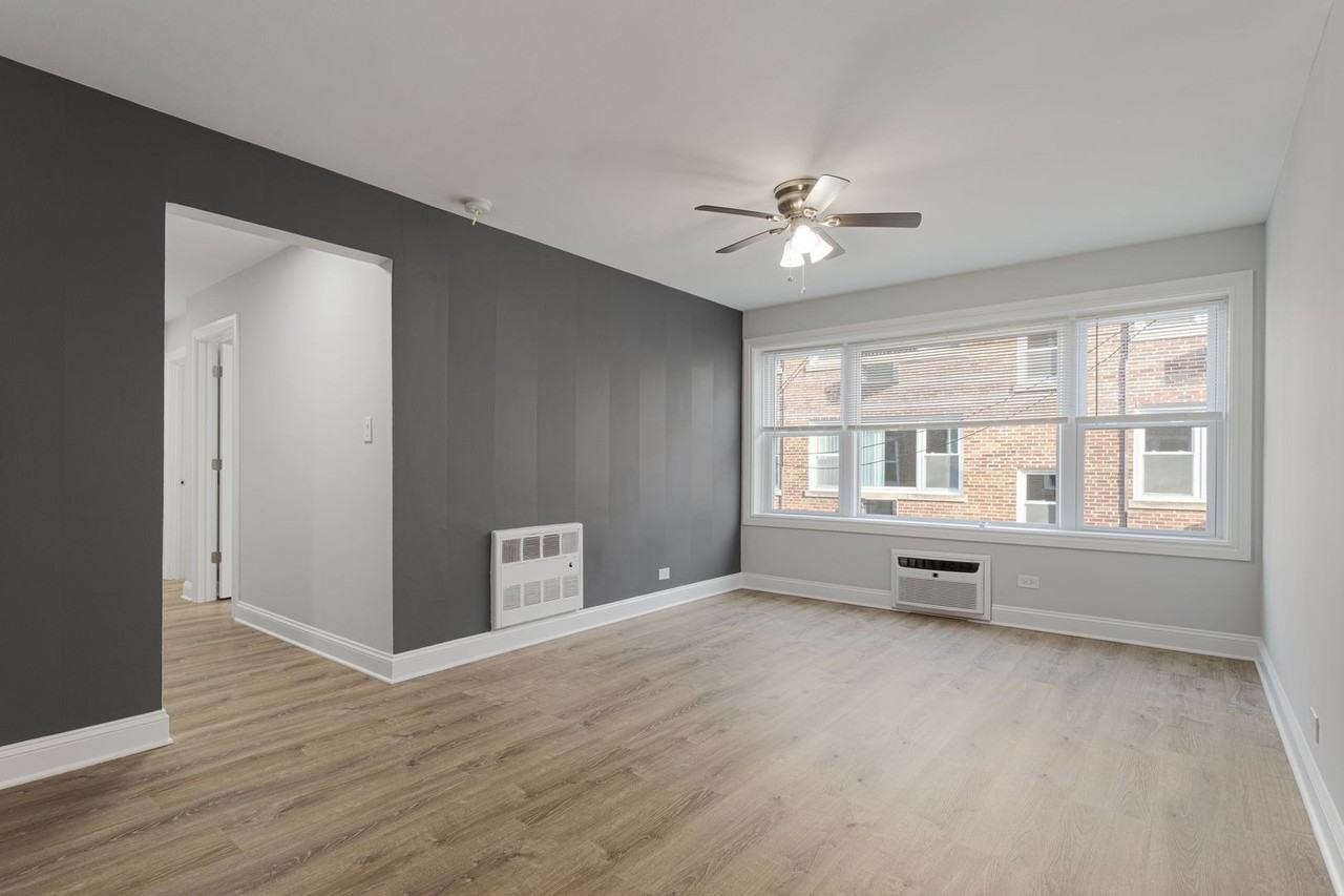 7630 N Eastlake Ter #2W - Photo 6 of 12