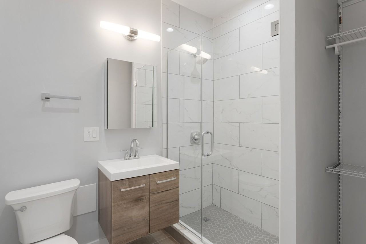 1320 W Birchwood Ave #1 - Photo 3 of 14