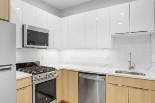 1239 W Morse Ave #2 - Photo 1 of 1