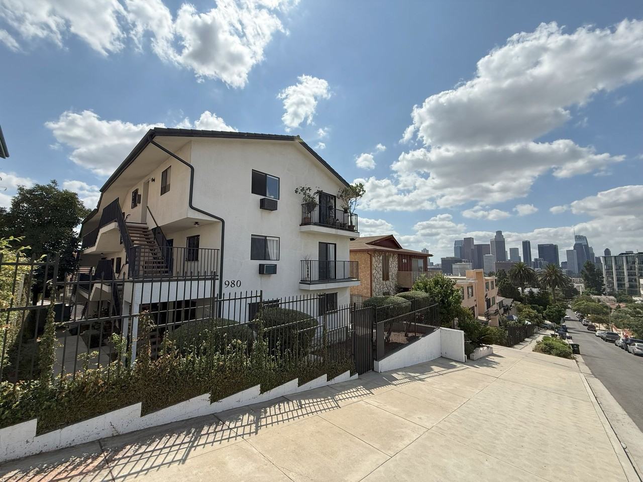 980 White Knoll Dr - Photo 6 of 6