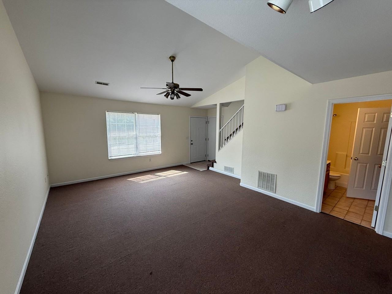 1326 N Frideriki Dr - Photo 4 of 27
