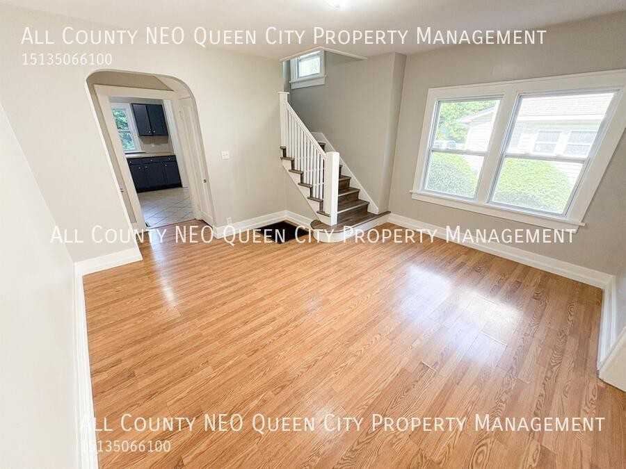 221 West Parkwood Drive - Photo 7 of 21