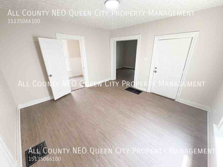 87 Notre Dame Ave - Photo 4 of 28