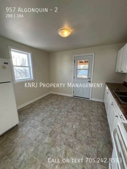 957 Algonquin Ave #2 - Photo 2 of 11