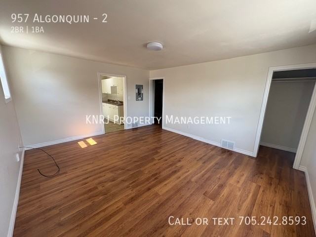 957 Algonquin Ave #2 - Photo 3 of 11
