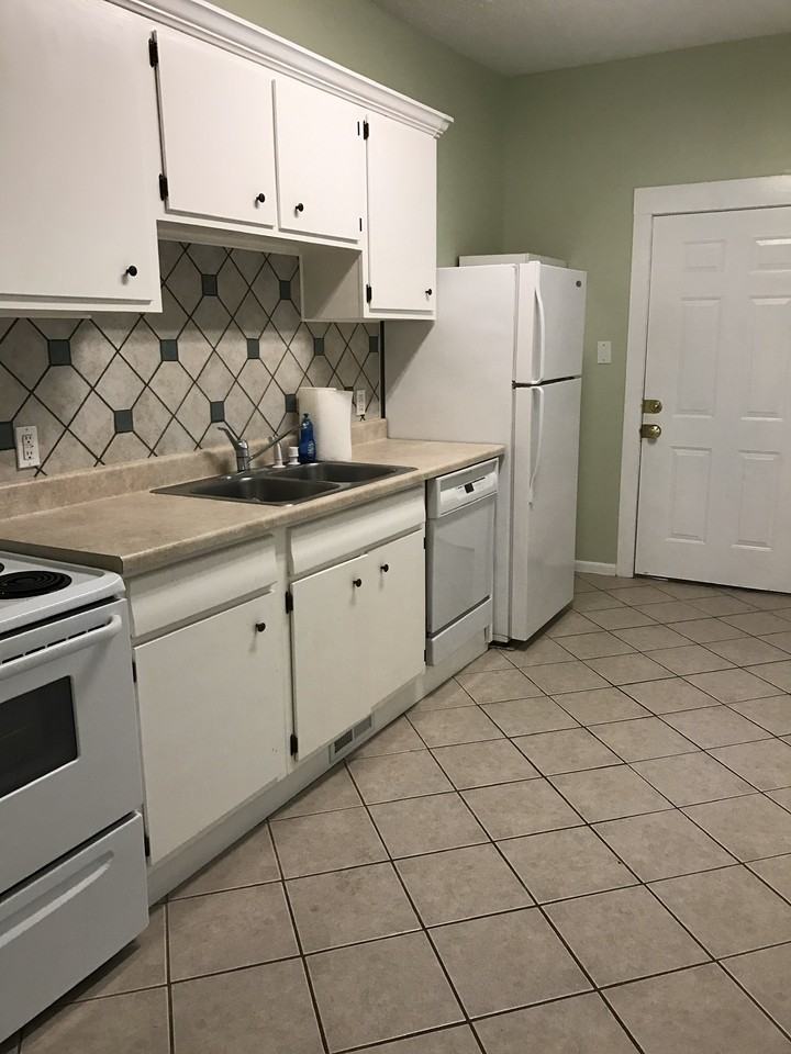 213 Burns Avenue #NA - Photo 3 of 12