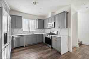 featured image of 11621 Ayres Ave