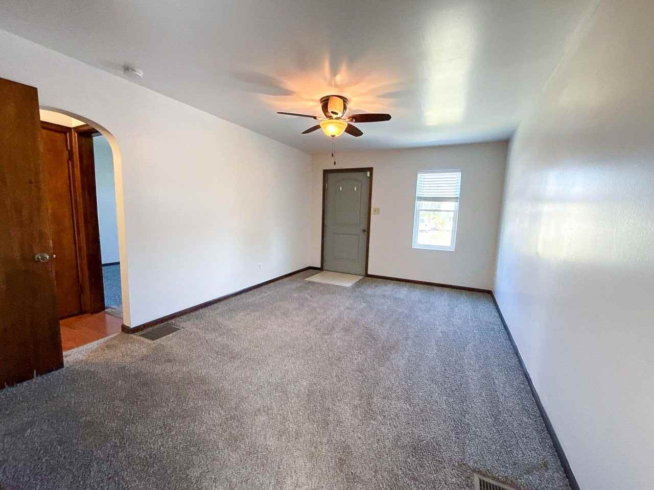 1973 Dartmouth Ave - Photo 2 of 21