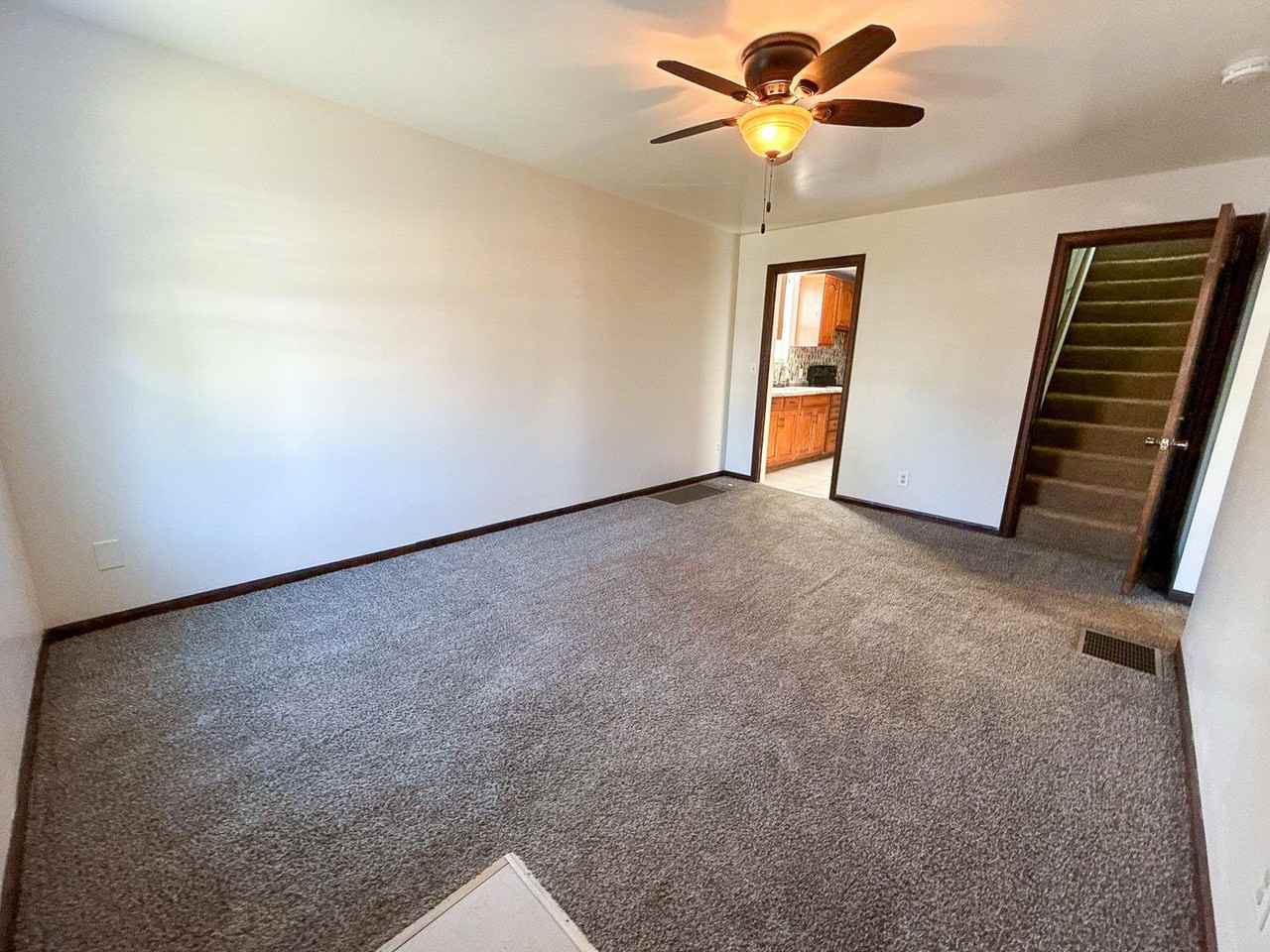 1973 Dartmouth Ave - Photo 3 of 21