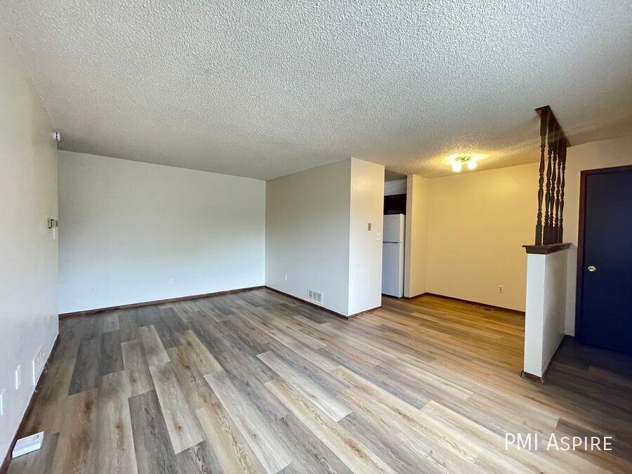 2330 Wedgewood Ave #6D - Photo 2 of 10