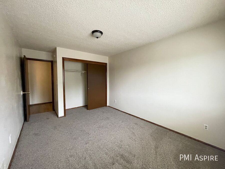 2330 Wedgewood Ave #6D - Photo 7 of 10