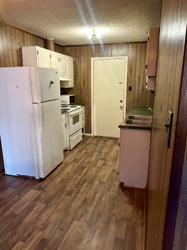 1701 Goodwin Rd #150 - Photo 2 of 7